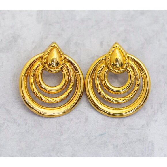 Vintage Gold Tone Stud Spiral Stud Earrings, Crescent Stud Earrings by Avon - C8 - Picture 1 of 2